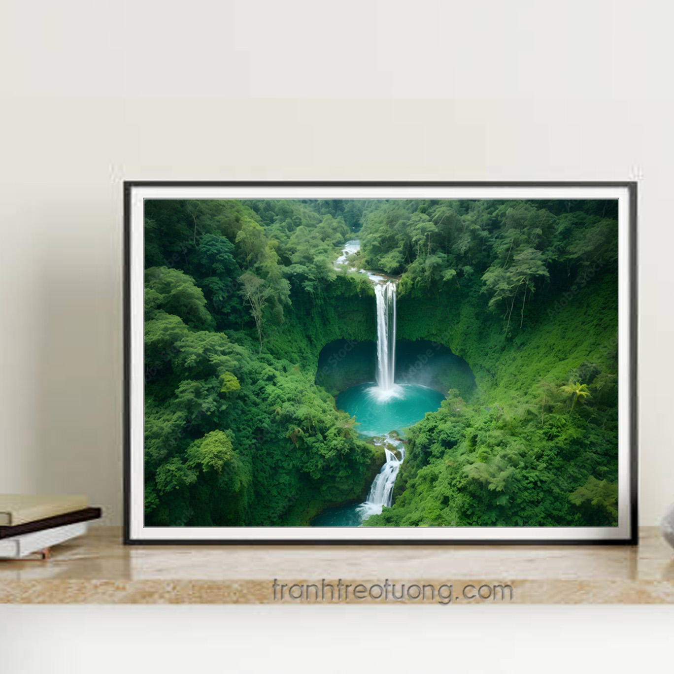 Mẫu tranh phong cảnh đẹp hình ảnh thác nước từ núi rừng cây xanh đổ xuống hồ bên dưới