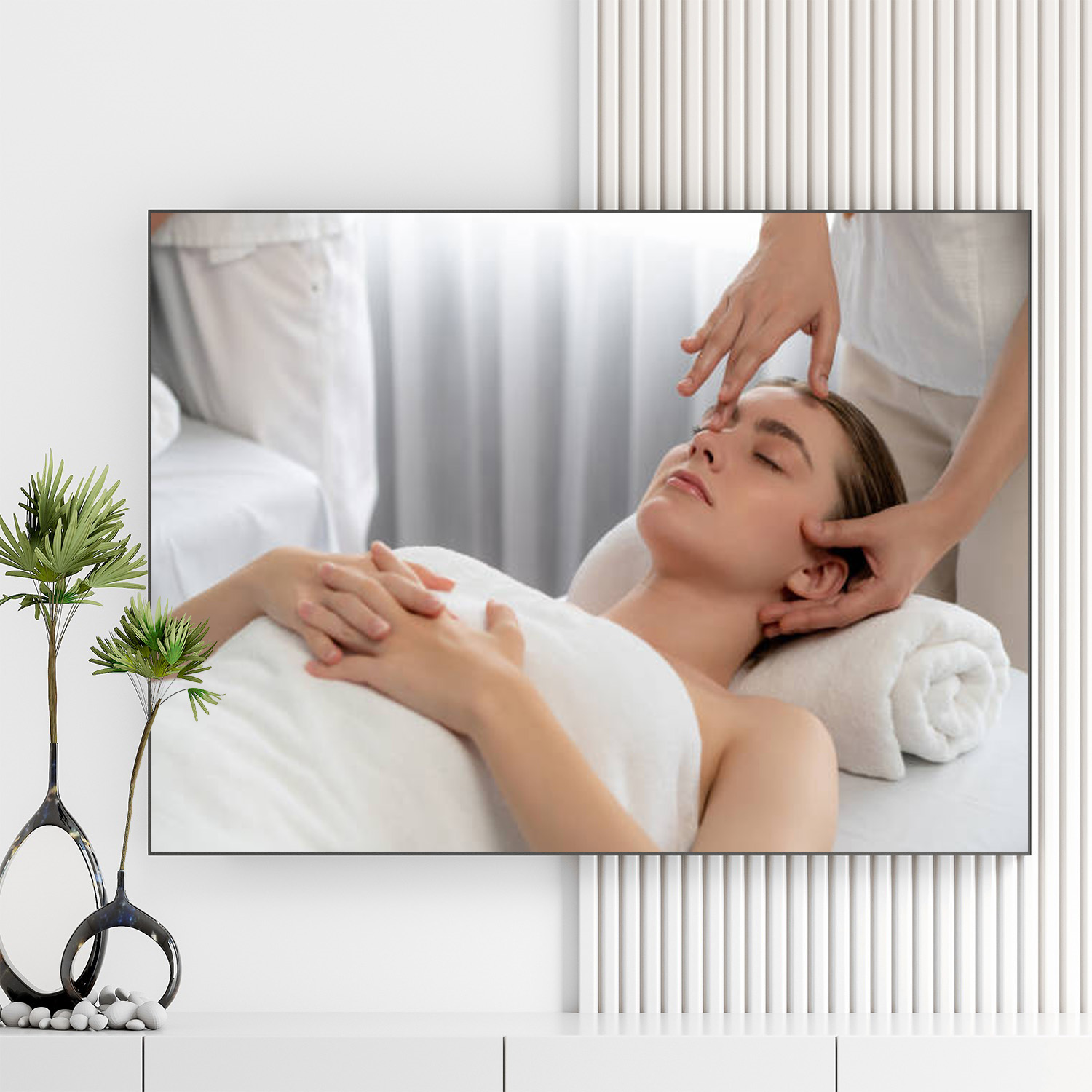 Mẫu tranh spa đẹp hình ảnh cô gái đẹp nằm thư giãn để nhân viên massage vùng đầu