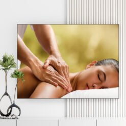 Mẫu tranh spa đẹp hình ảnh massage thư giãn cho cô gái đẹp