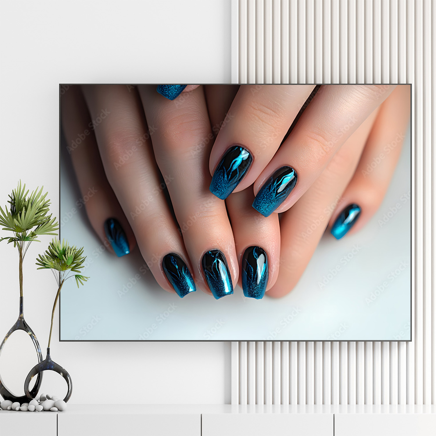 Mẫu tranh Spa & Nail đẹp hình ảnh những ngón tay sơn móng màu xanh đẹp