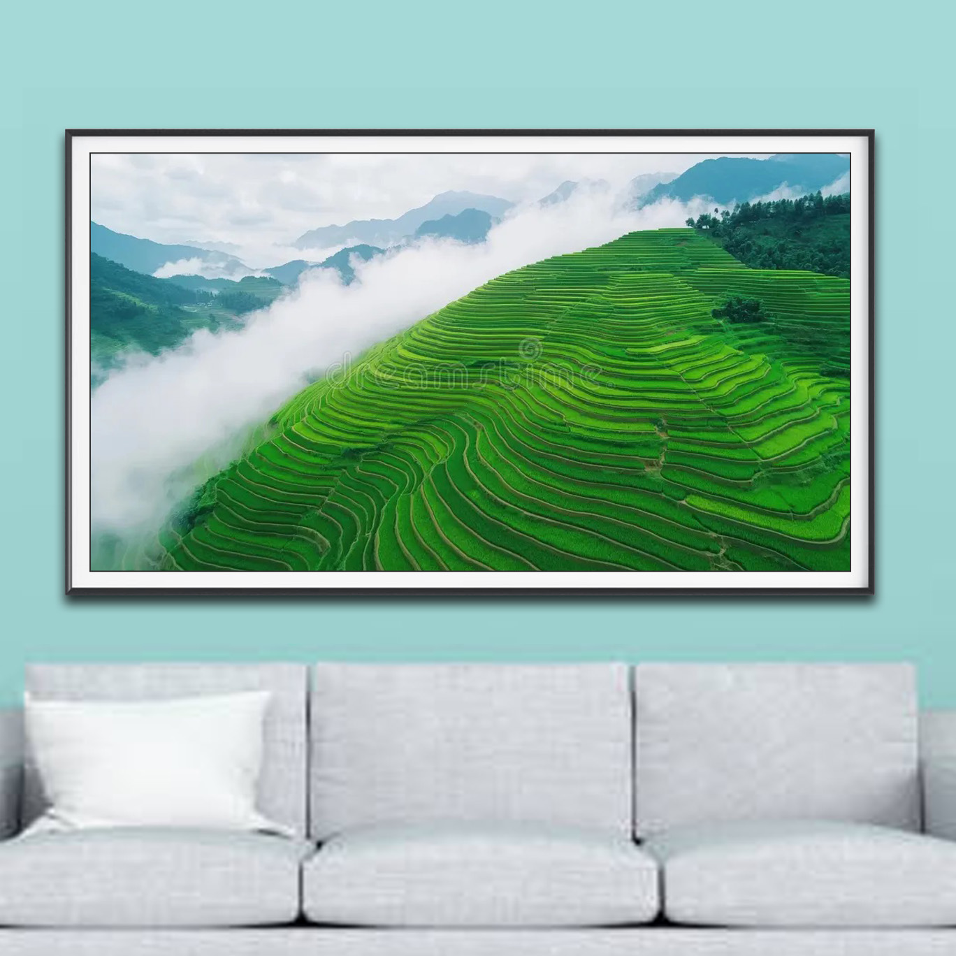Mẫu tranh treo tường phong cảnh ruộng lúa bậc thang trên sườn núi đẹp và mây trắng bồng bềnh