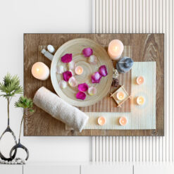 Mẫu tranh spa thiên nhiên đẹp hình ảnh chậu nước cánh hoa hồng, nến thơm, khăn tắm