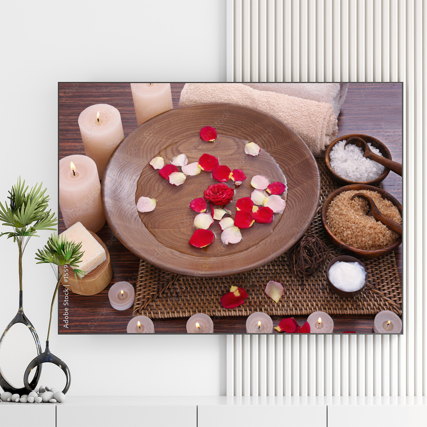 Mẫu tranh spa thiên nhiên đẹp hình ảnh nến thơm, muối khoáng, chậu nước rải những cánh hoa