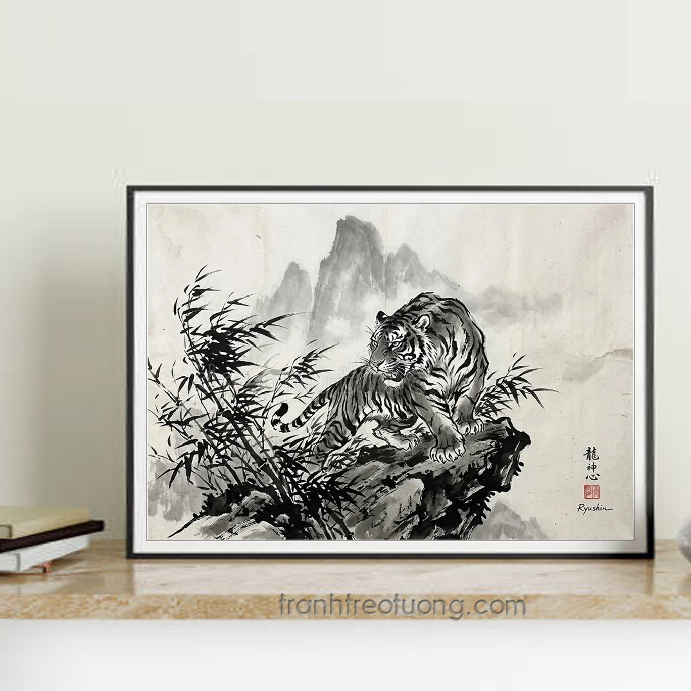 Mẫu tranh treo tường hình ảnh con hổ trên mỏm núi đá bên cạnh khóm tre trúc